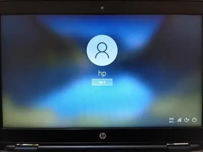 HP ProBook 640 G2 6th Gen i5 8GB RAM 256GB SSD and 320GB HDD - photo 3