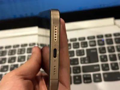 iPhone 16 Pro Max – 256GB - photo 4