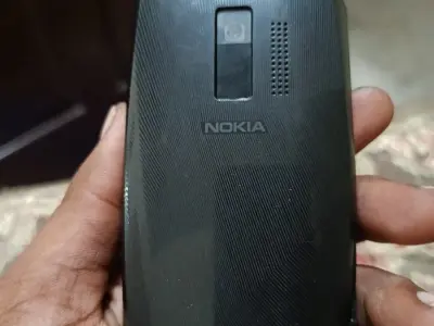 Nokia ASHA 205 - photo 3
