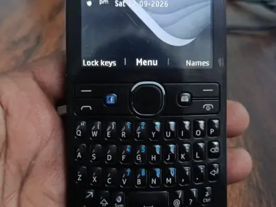 Nokia ASHA 205 - photo 5