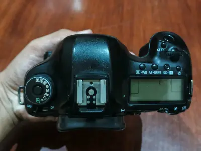 Canon 5D Mark III Full Frame DSLR | Complete Deal + Accessories - photo 4