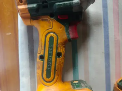 Cordless wrench 300NM - photo 2