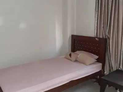Furnished studio apartment for rent/A block/B-17 - photo 2
