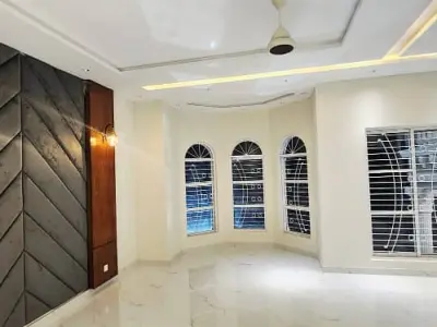8MARLA BRAND NEW LOWER PPORTION AVAILABLE FOR RENT IN EDEN BOULEVARD SOCIETY - photo 7