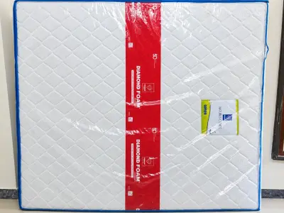 Diamond Foam King Size Mattress 78x72x6 – Excellent Condition | 1 Month - photo 1