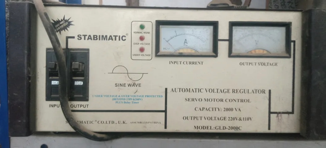 Stabimatic GLD-2000C 2000 VA servo motor control AVR hai (UK brand, China assembled). Naya price Pak
