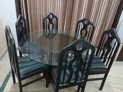 Premium Dining Table  - photo 4