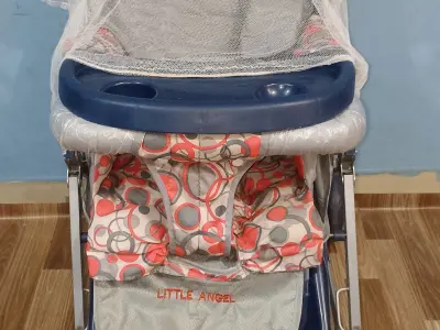 Urgent Sale: Imported Baby Pram – Bilkul New Condition – Never Used - photo 1