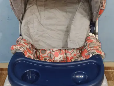 Urgent Sale: Imported Baby Pram – Bilkul New Condition – Never Used - photo 3