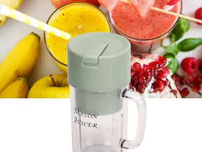 Mini USB rechargeable juicer blender for home and office