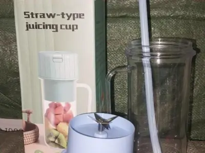 Mini USB rechargeable juicer blender for home and office - photo 2