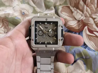 Square Chronograph Watch - photo 4