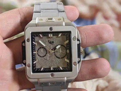 Square Chronograph Watch - photo 5