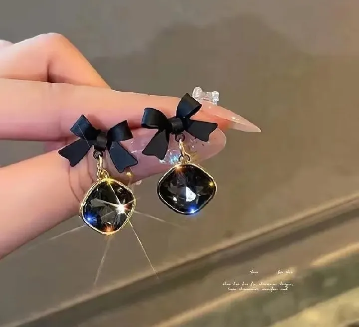 Bow Crystal Korean / Pinterest Style Earrings