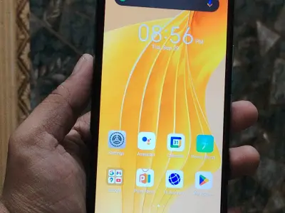 Infinix Hot 12 Play - photo 1
