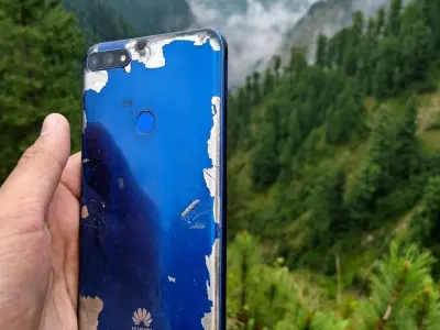 Huawei Y7 Prime 2018 - Damaged Screen - photo 5