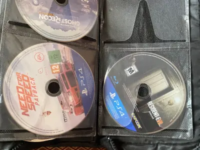 Ps4 disks 70+ games - photo 1