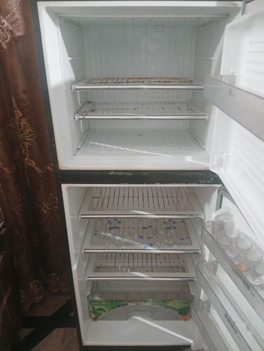 Dawlance used fridge