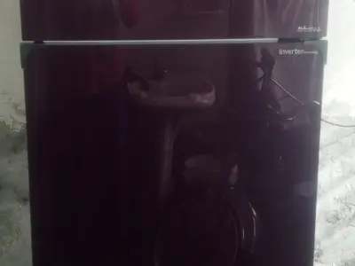 “1 Year Used Refrigerator – Like New Condition – Rs. 90,000” - photo 3