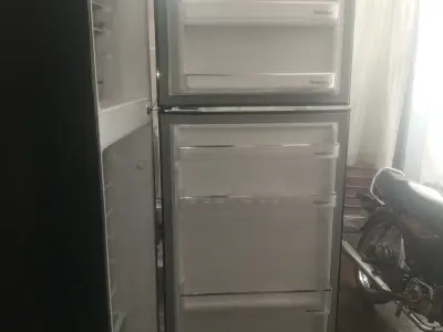 “1 Year Used Refrigerator – Like New Condition – Rs. 90,000” - photo 5