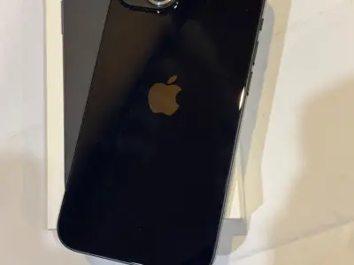 PTA Approved IPhone 13  128 GB Midnight Blue - photo 2