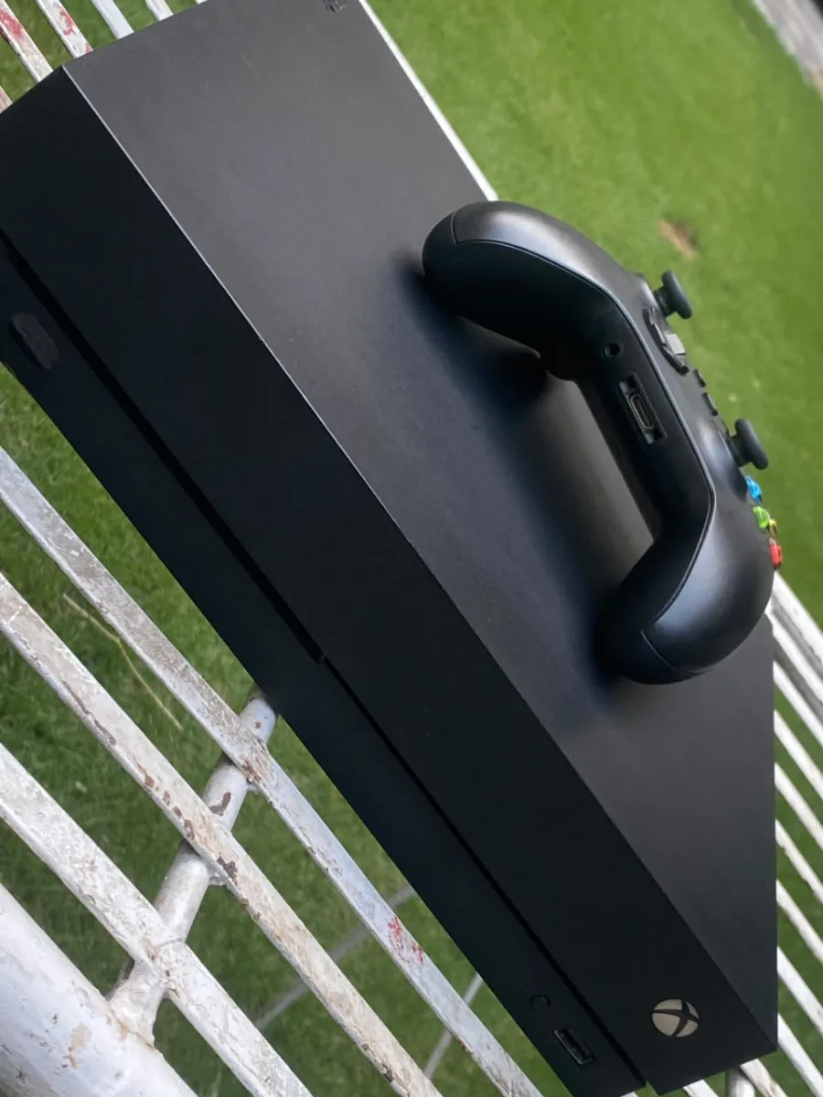 Xbox One X