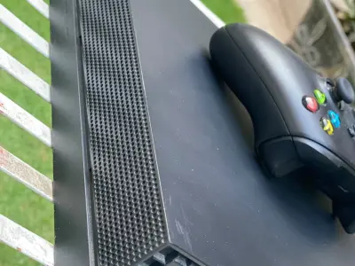 Xbox One X - photo 3