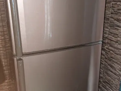 Haire refrigerator 2 double door good condition no fault 