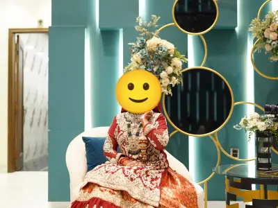 Red mehroon lehnga in new condition - photo 2