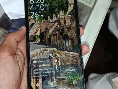 Poco c 85 neat condition 10 by 10 10 month warranty - photo 2