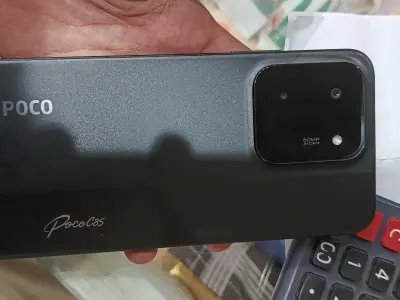 Poco c 85 neat condition 10 by 10 10 month warranty - photo 4