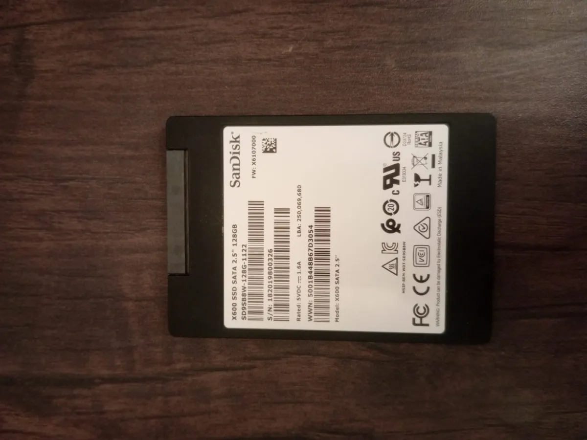 SanDisk  SSD  128GB  X600
