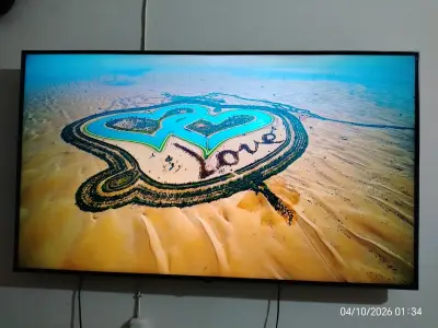 LG UT80 4K UHD Smart TV – Excellent Condition - photo 4