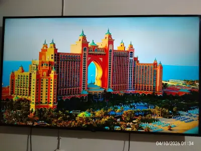 LG UT80 4K UHD Smart TV – Excellent Condition - photo 5
