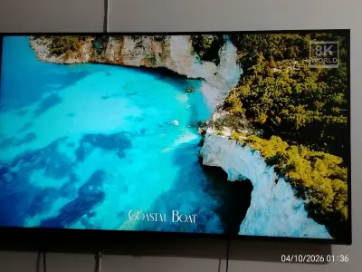 LG UT80 4K UHD Smart TV – Excellent Condition - photo 6