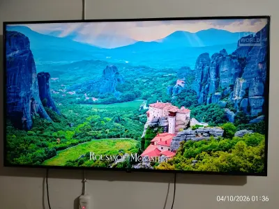 LG UT80 4K UHD Smart TV – Excellent Condition - photo 8