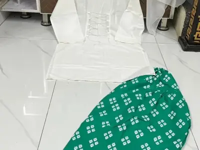 3 Piece Women Lawn Suit with Farshi Shalwar & Dupatta - photo 2