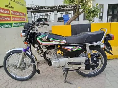 Honda CG 125 2016 Excellent Condition | Genuine Bike | Smooth Engine - photo 2