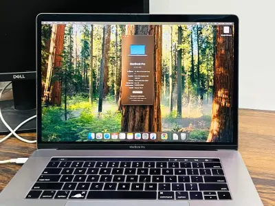 Apple MacBook Pro 15-inch 2018 | Core i7 | 16GB RAM | 256GB SSD - photo 1