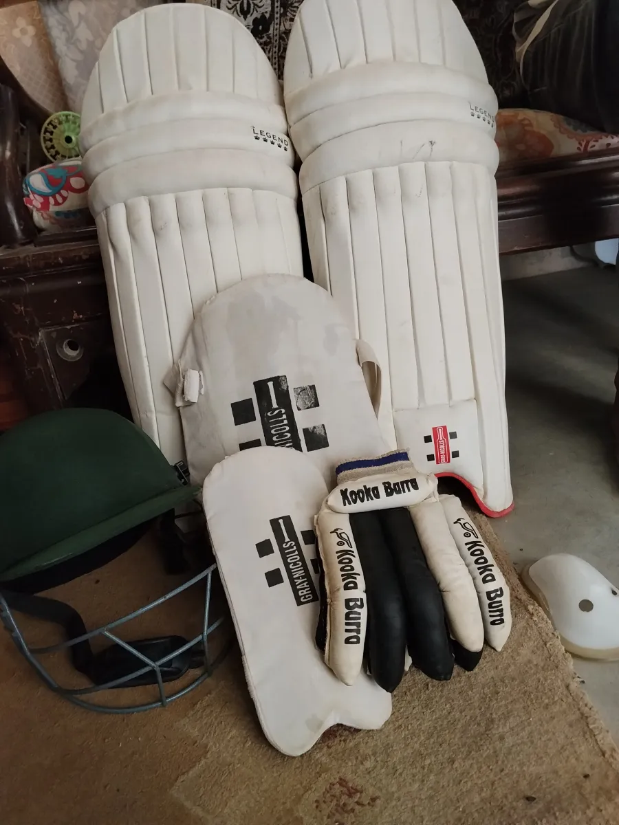 Without batt Complete Cricket Kit for Sale – Pads, Gloves, Helmet & Bag