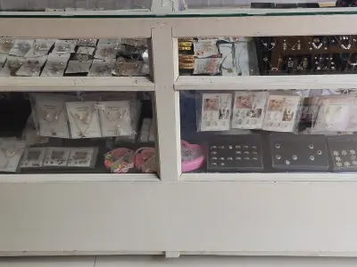 Counter for Jewellery & mobile Display - photo 3