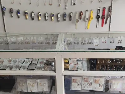 Counter for Jewellery & mobile Display - photo 4