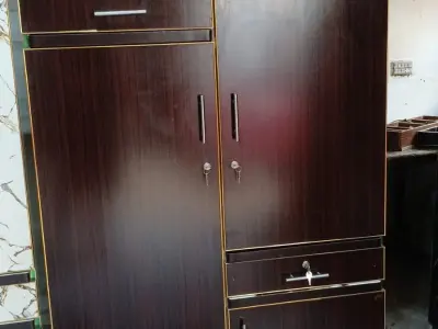 4 Doors Stylish Wardrobe - photo 4