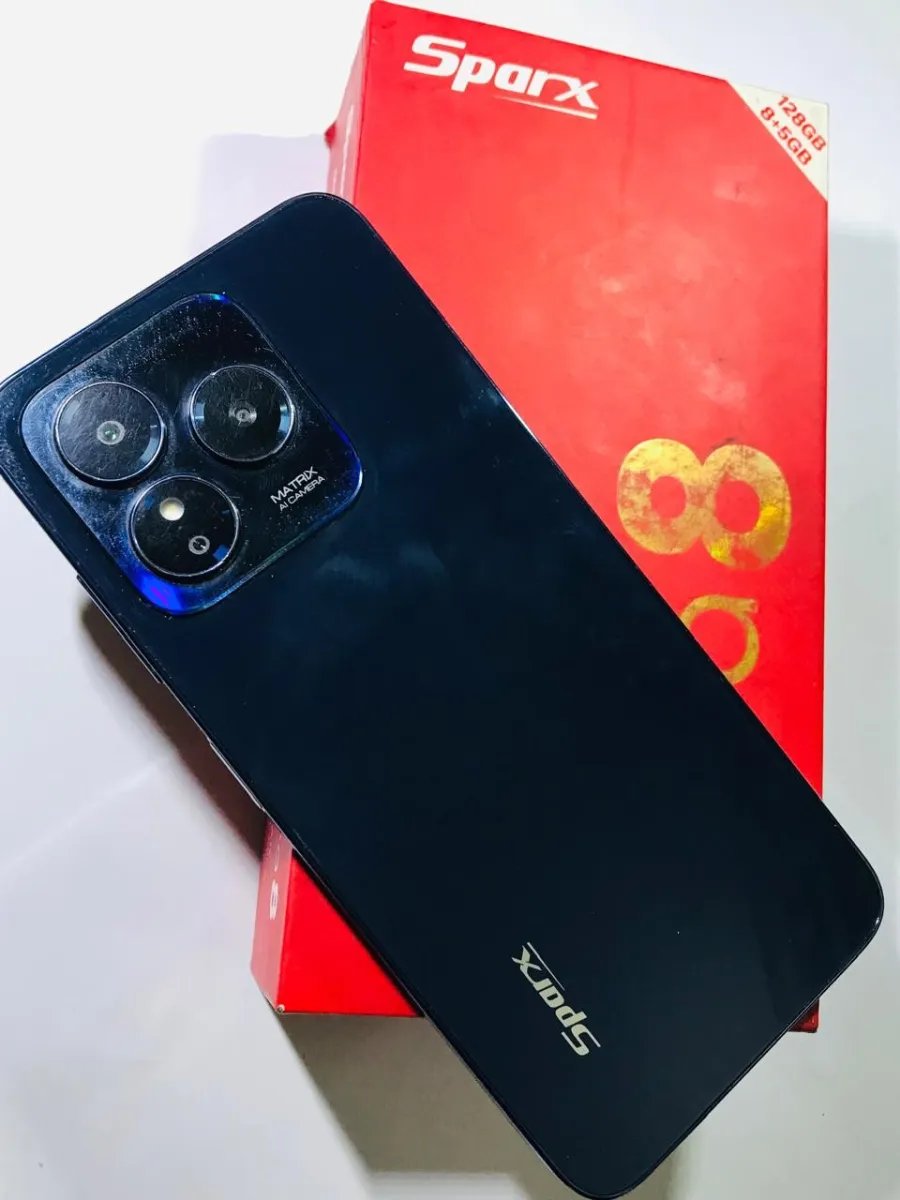 Spark 8 ultra