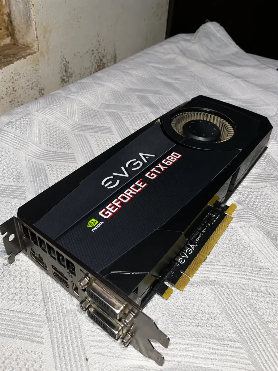 GTX 680 GDDR5 256-BIT