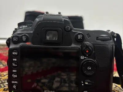 Nikon D7000 DSLR Camera + Sigma 70-300mm Lens & Accessories - photo 1