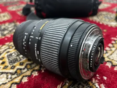 Nikon D7000 DSLR Camera + Sigma 70-300mm Lens & Accessories - photo 5