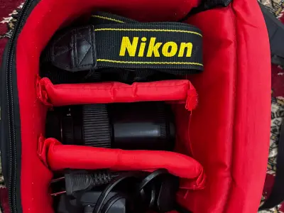 Nikon D7000 DSLR Camera + Sigma 70-300mm Lens & Accessories - photo 6