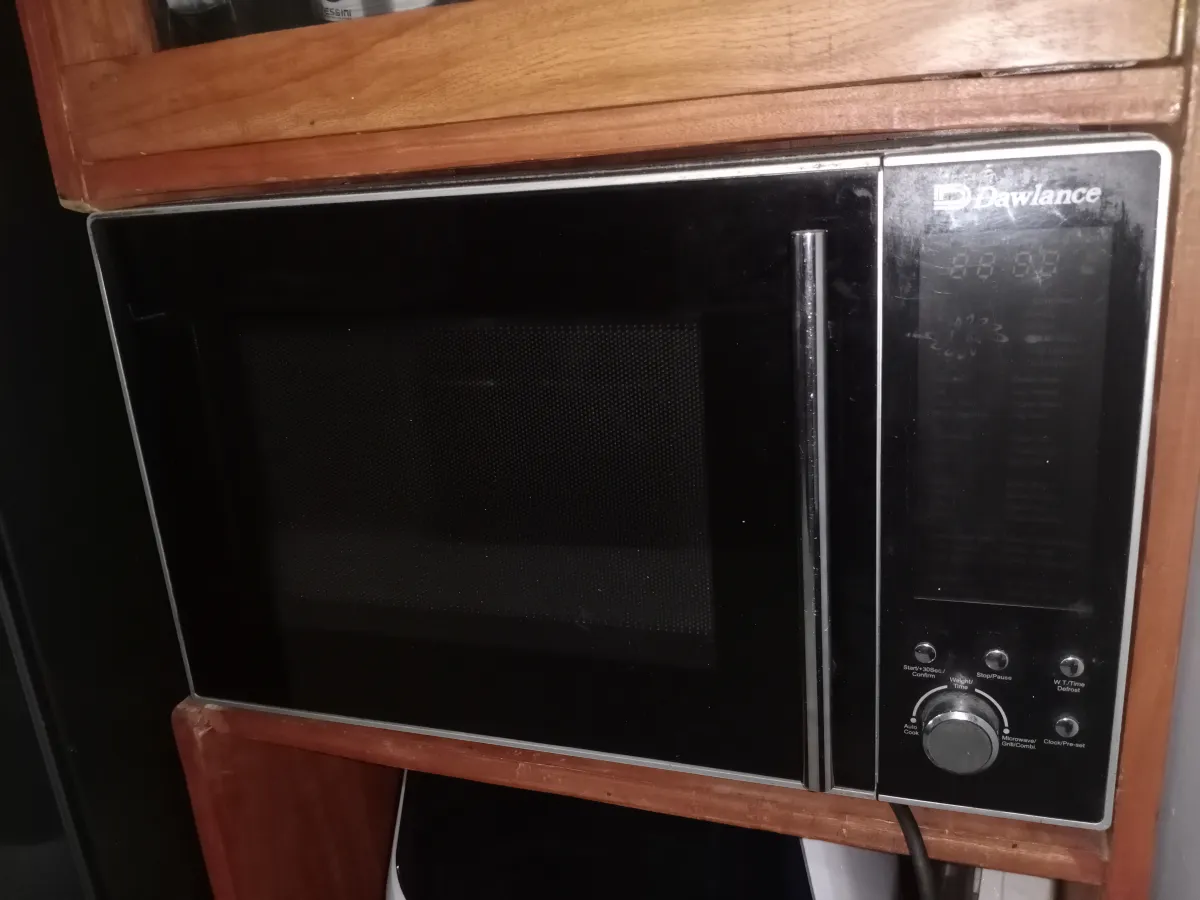 Dawlance microwave
