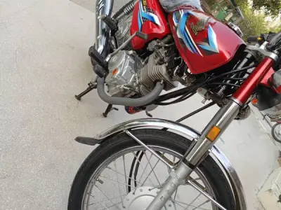 Honda 125 showroom condition - photo 4
